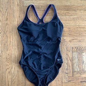SPEEDO PLUS SIZE PURPLE AND BLACK ONE PIECE (18)